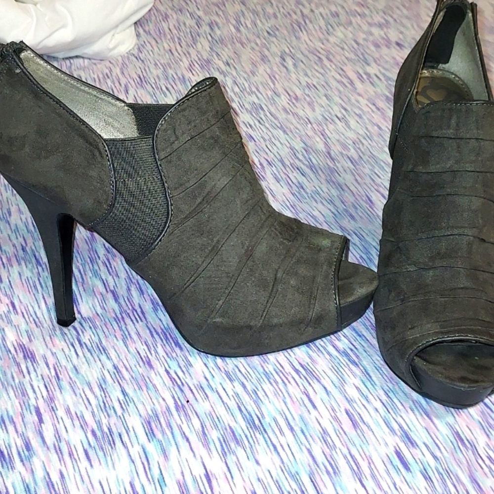 Fergie High heels